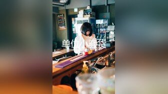 【新片速遞 】大神尾随偷拍美女裙底风光❤️碎花裙靓女逛街粉色性感透明内大漏毛+长裙可爱学妹背书包逛街灰色内内超清[294MB/MP4/02:01]