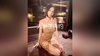 [MP4/ 2.02G] 嫩逼小妹和她的骚妈妈一起大秀直播，淫声荡语互动撩骚听狼友指挥，舌吻舔骚奶子舔逼互相摩擦