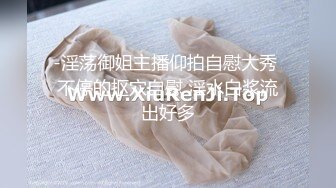 矮胖子约操空姐制服外围骚女，主动骑在身上掏出奶子吸吮，骑乘爆插骚穴