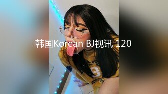 美乳露脸高颜值的极品小少妇勾搭狼友十足诱惑，情趣装开档黑丝，撅着屁股用道具捅骚穴好骚，淫声荡语不断